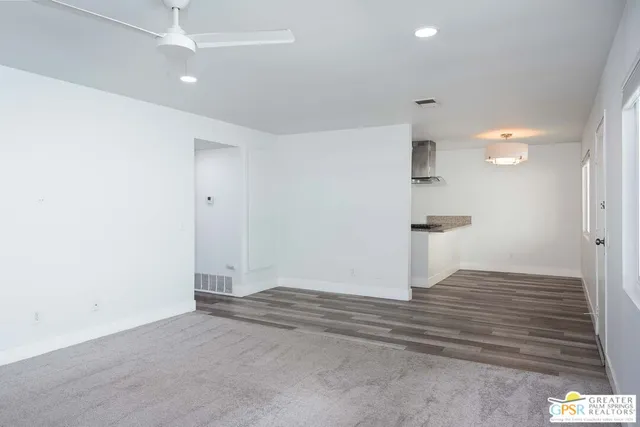 a view of empty room