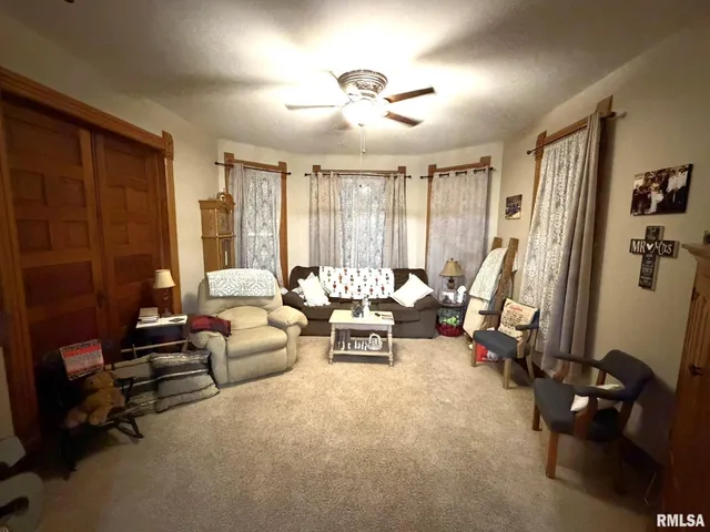 $87,500 | 314 East Broadway, Astoria, IL 61501