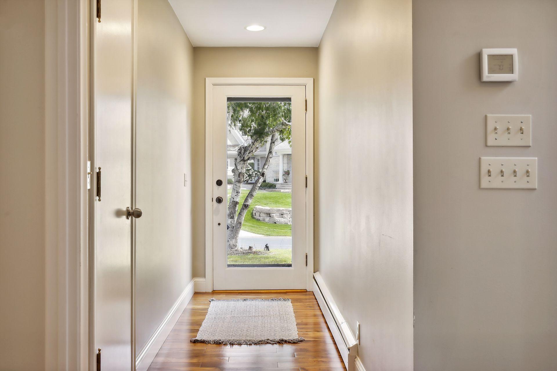 4908 Ridge Place Edina, MN 55424 - Photo 3 of 31