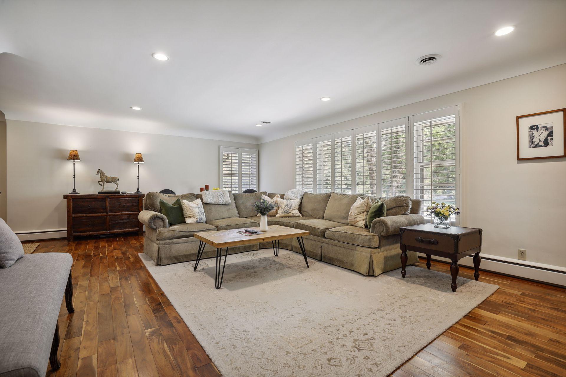 4908 Ridge Place Edina, MN 55424 - Photo 4 of 31