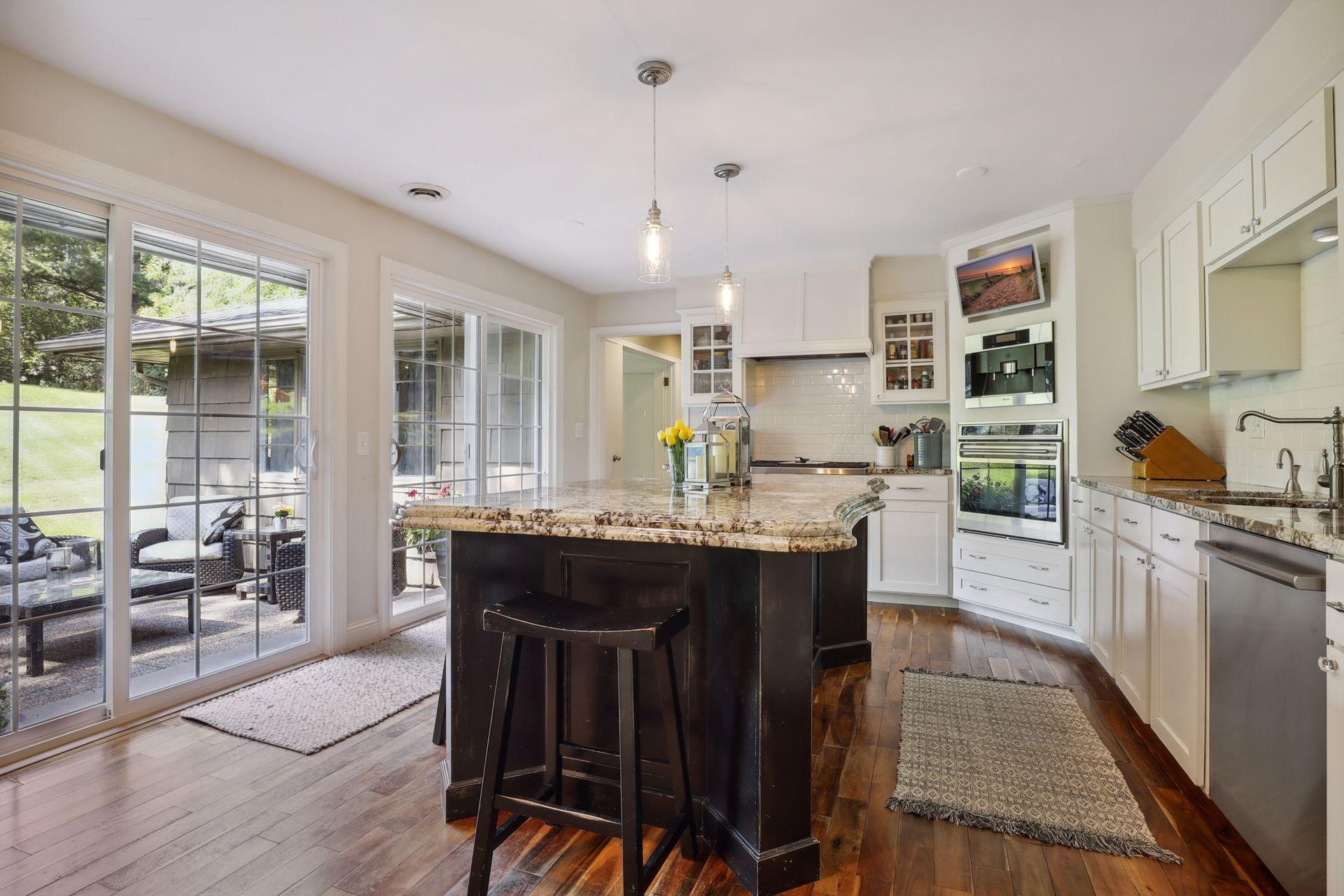 4908 Ridge Place Edina, MN 55424 - Photo 7 of 31