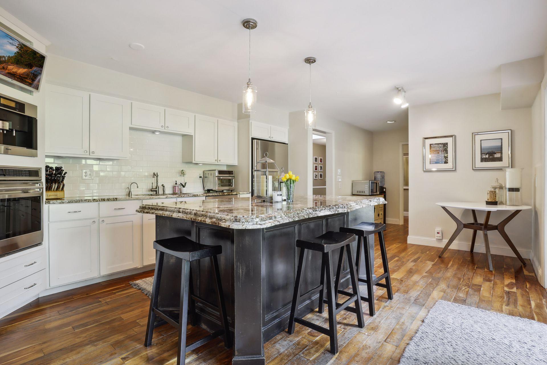 4908 Ridge Place Edina, MN 55424 - Photo 9 of 31