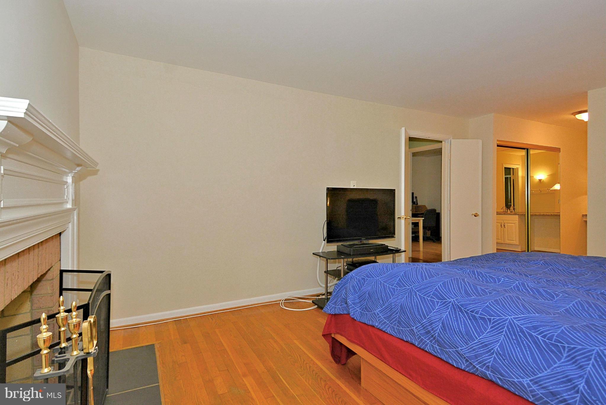 13002 Middlevale Lane Silver Spring, MD 20906 - Photo 19 of 30 Bedroom (Master)