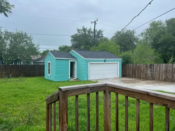 $1,650 | 3114 Topeka Street, Corpus Christi, TX 78404