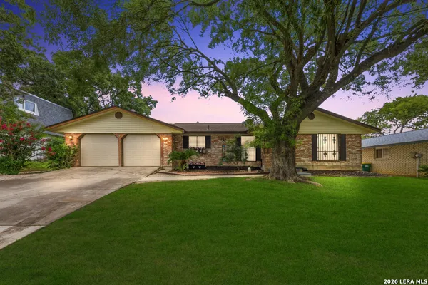 $298,956 | 323 Madrid Drive, Universal City, TX 78148