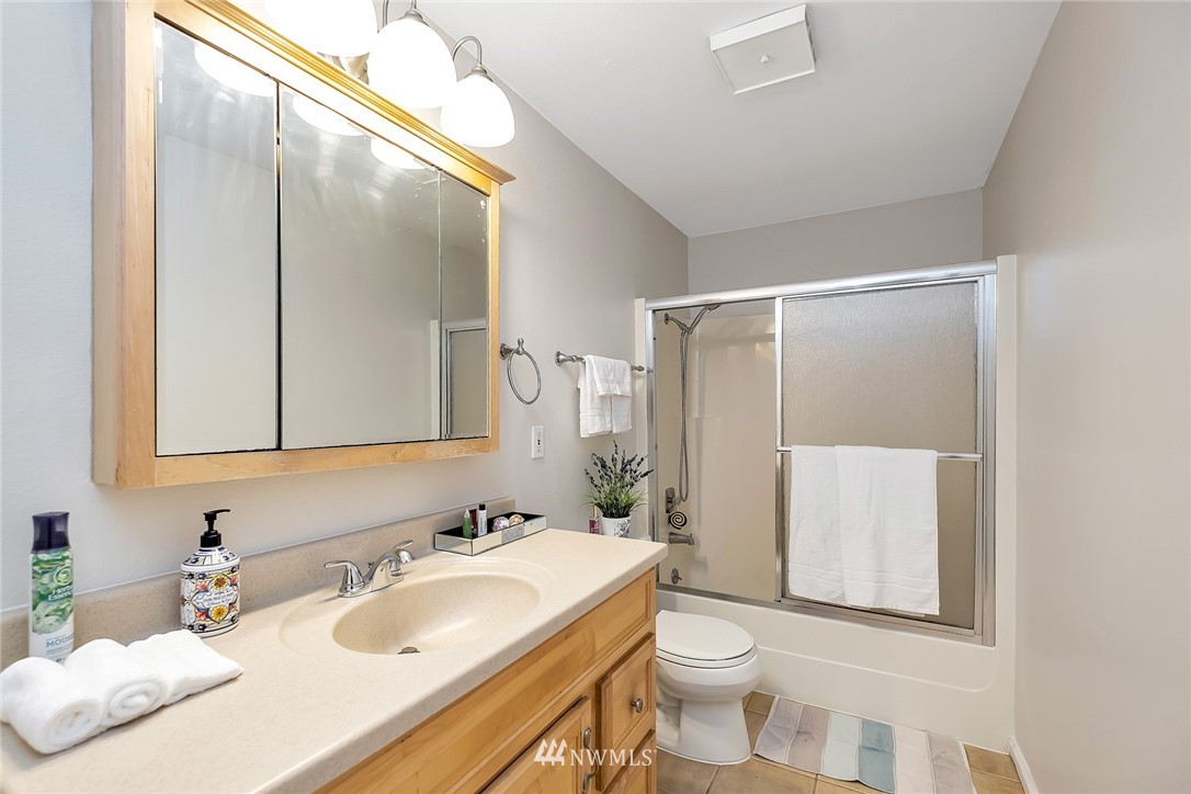 12119 Bel-Red Road, Unit B304 Bellevue, WA 98005 - Photo 5 of 16 Gallery Image 5