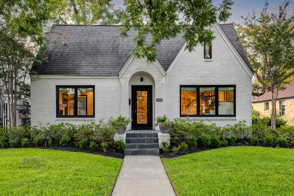 $6,450 | 3028 Georgetown Street, West University Place, TX 77005