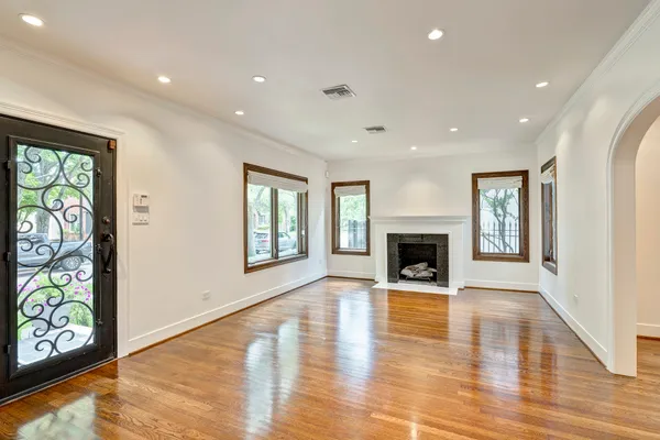 $6,450 | 3028 Georgetown Street, West University Place, TX 77005