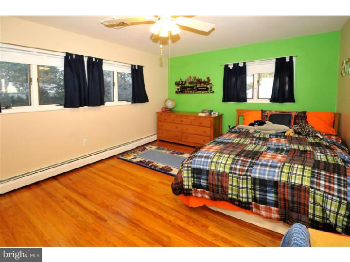 720 Thomas Road Cheltenham, PA 19012 - Photo 17 of 20 Bedroom 3