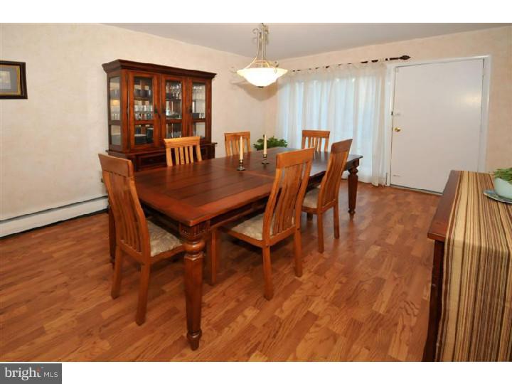 720 Thomas Road Cheltenham, PA 19012 - Photo 6 of 20 Dining Room