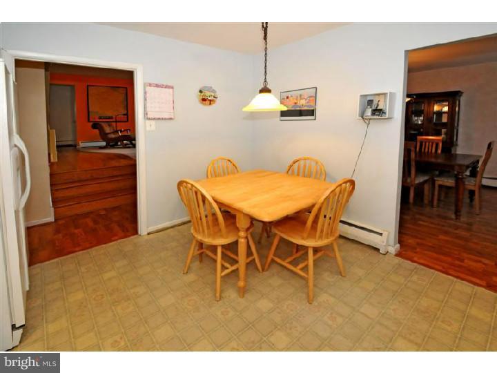 720 Thomas Road Cheltenham, PA 19012 - Photo 8 of 20 Kitchen