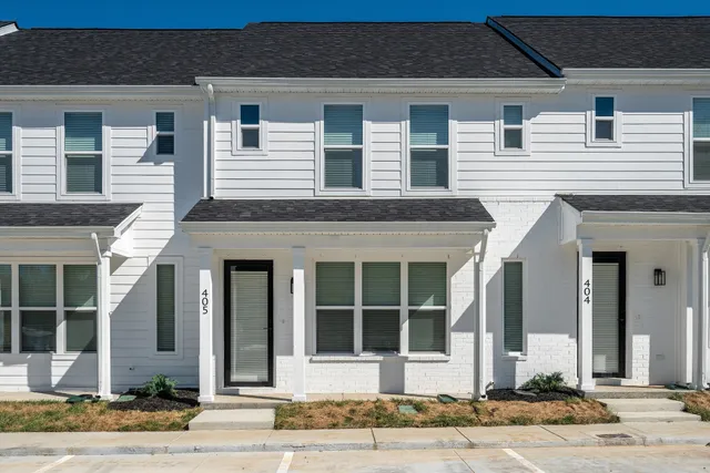 $252,000 | 405 Curtis Hilton Way, Lebanon, TN 37087