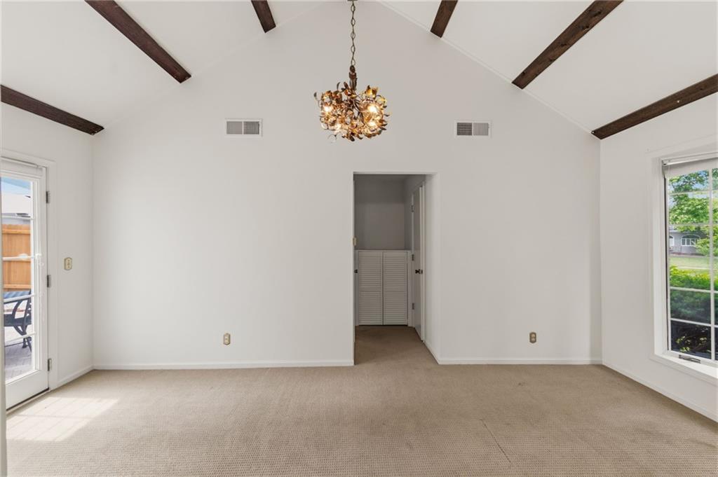 7011 Edgevale Road Kansas City, MO 64113 - Photo 9 of 42
