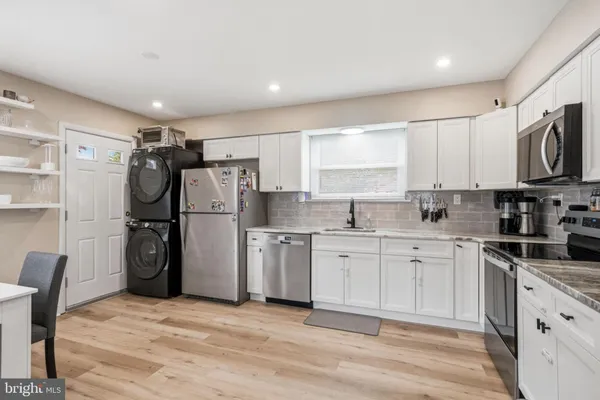 $2,500 | 114 Grandview Avenue, Morrisville, PA 19067