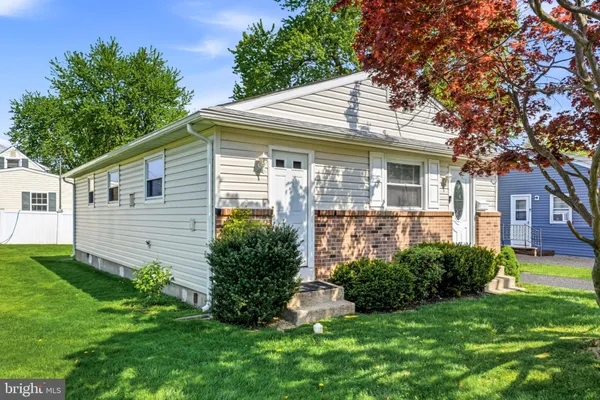 $2,500 | 114 Grandview Avenue, Morrisville, PA 19067