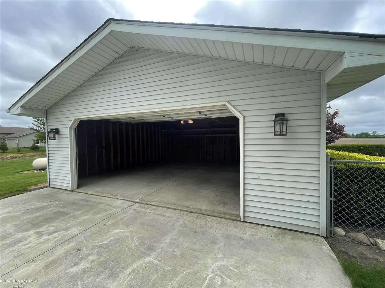 1116 East Frenchline Road Sandusky, MI 48471 - Photo 26 of 34