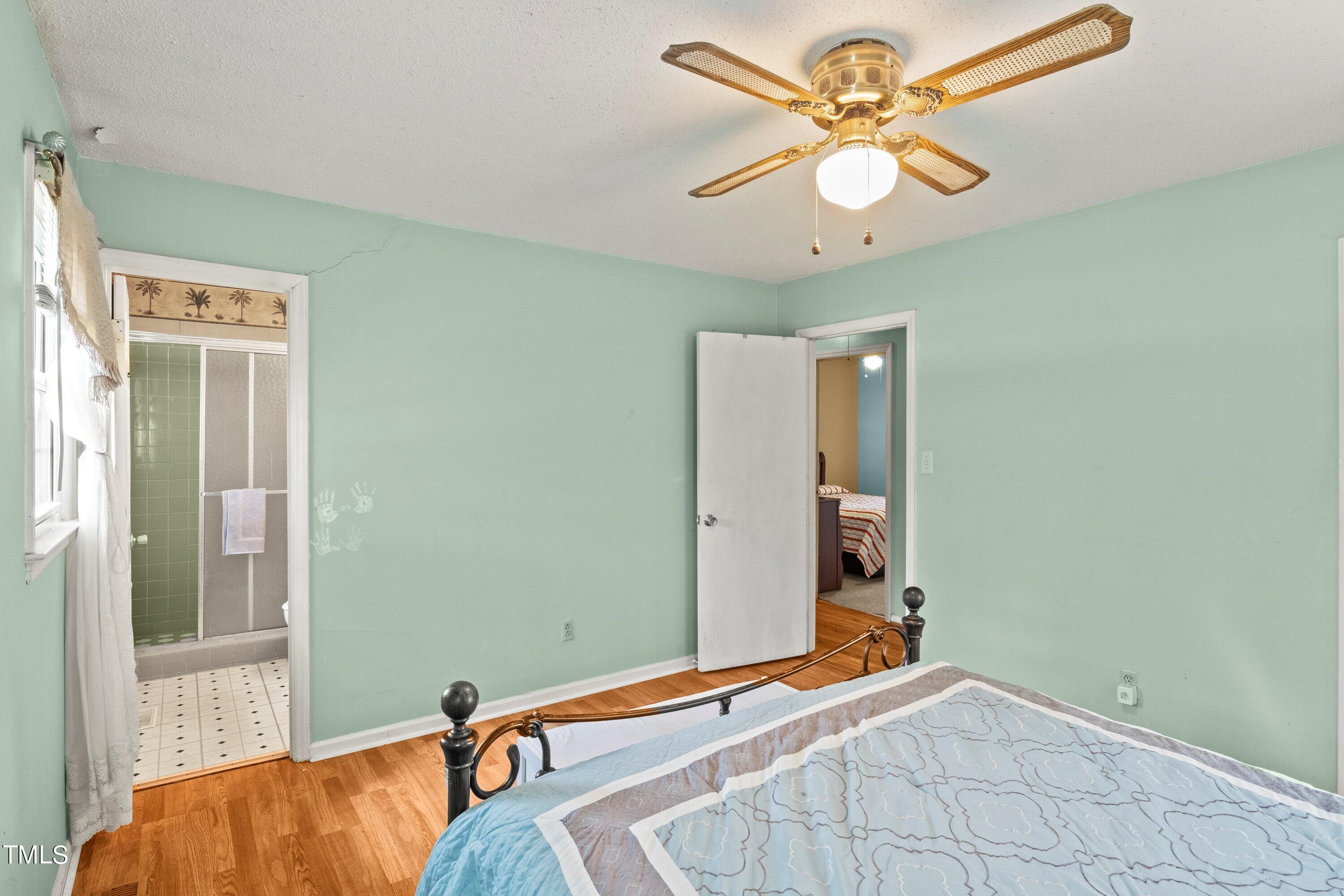 5901 Farm Gate Road Raleigh, NC 27606 - Photo 11 of 23 14-202404045901 Farm Gate Rd_0015