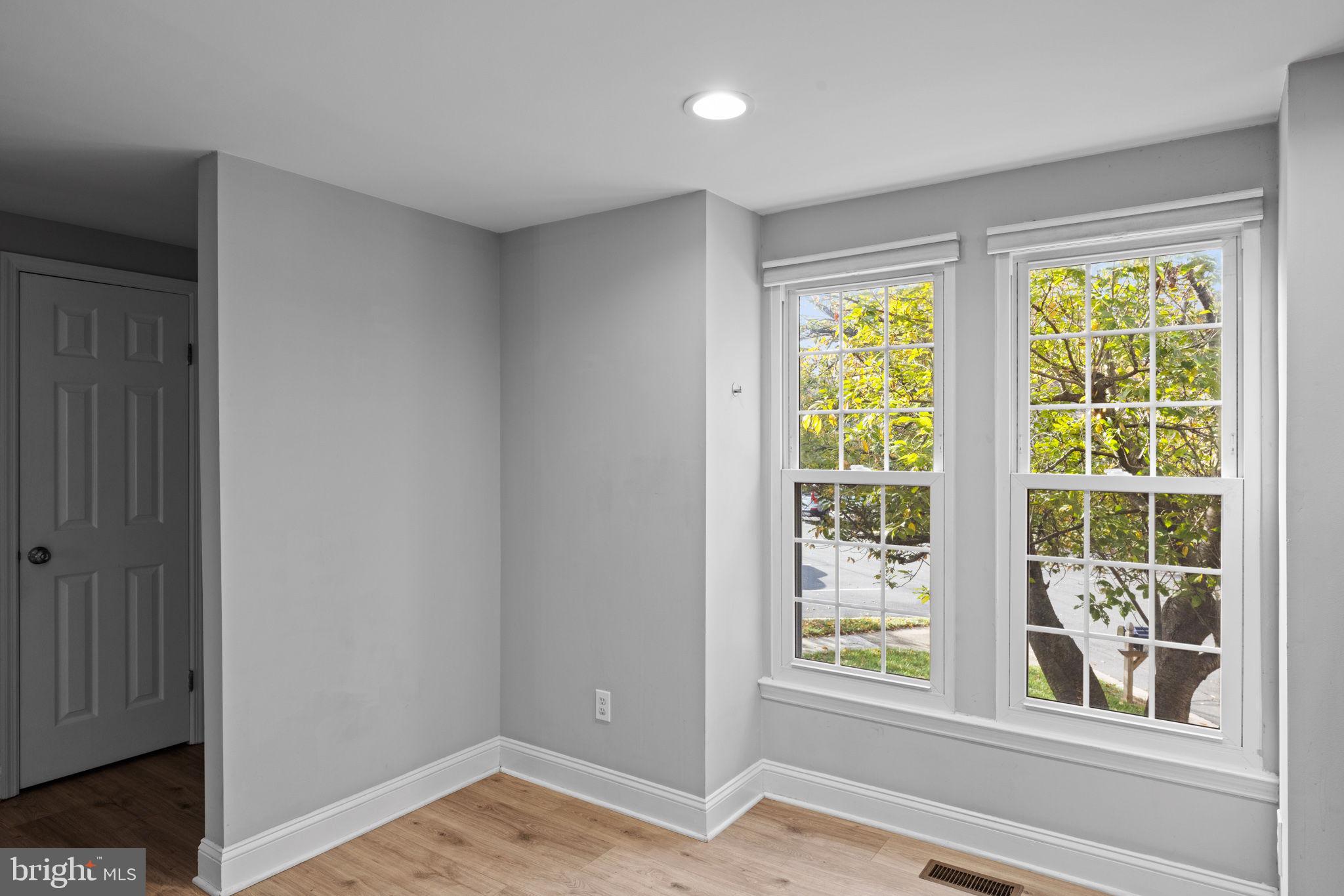 1526 Autumn Ridge Circle Reston, VA 20194 - Photo 5 of 26