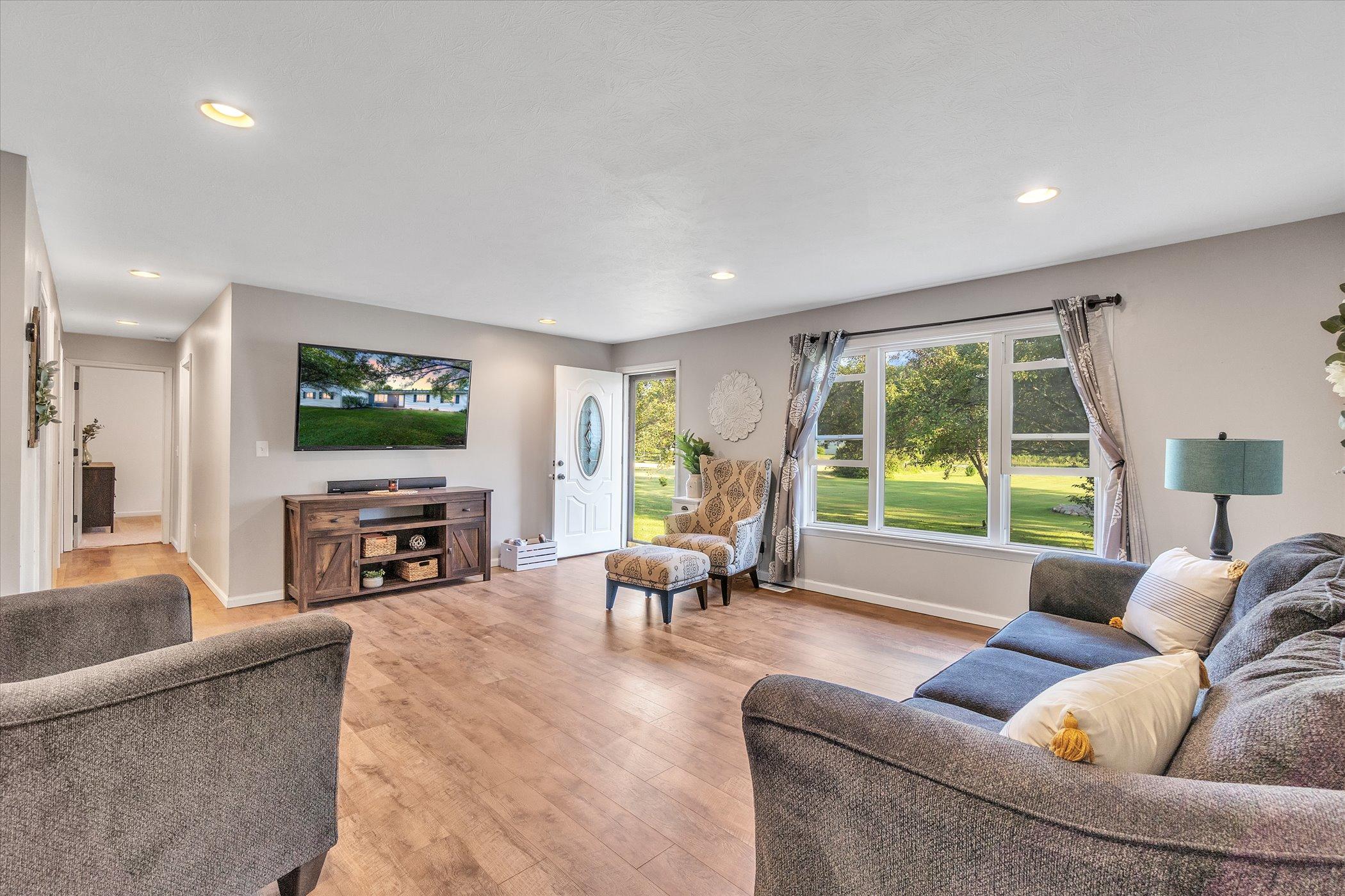 1885 East Fitchburg Road Stockbridge, MI 49285 - Photo 6 of 39 08-1885-E-fitchburg-Rd-WindowStill-Real-