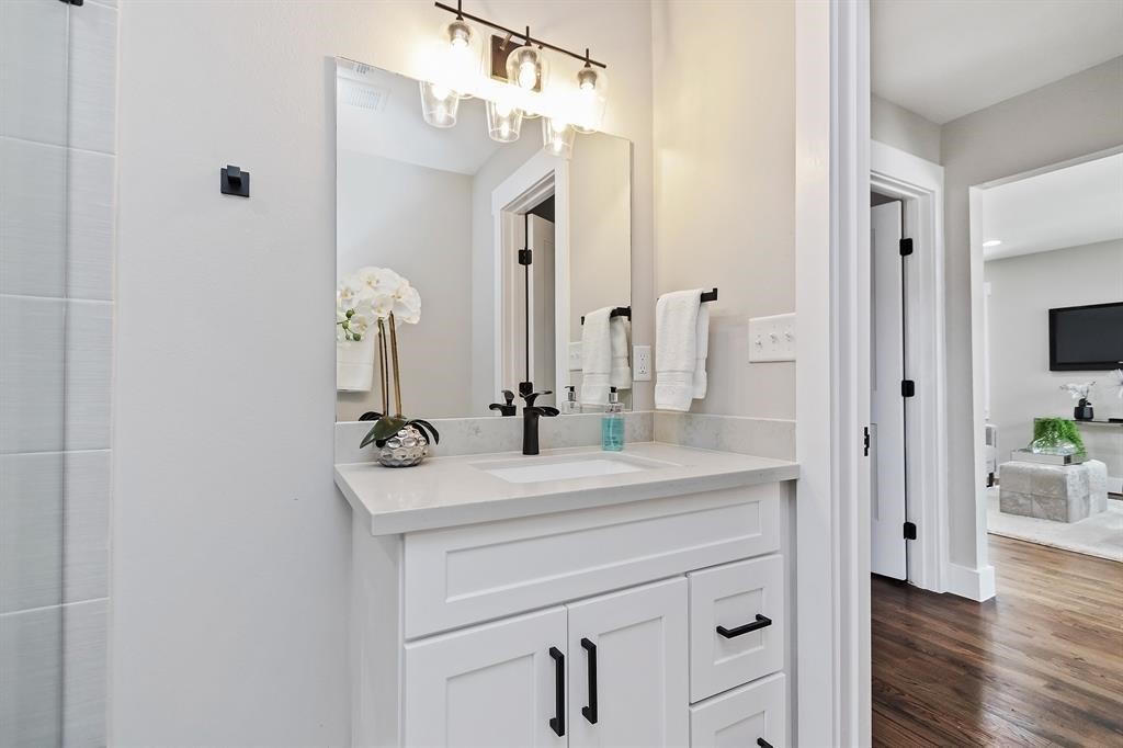 1414 Alexander Street Houston, TX 77008 - Photo 24 of 34