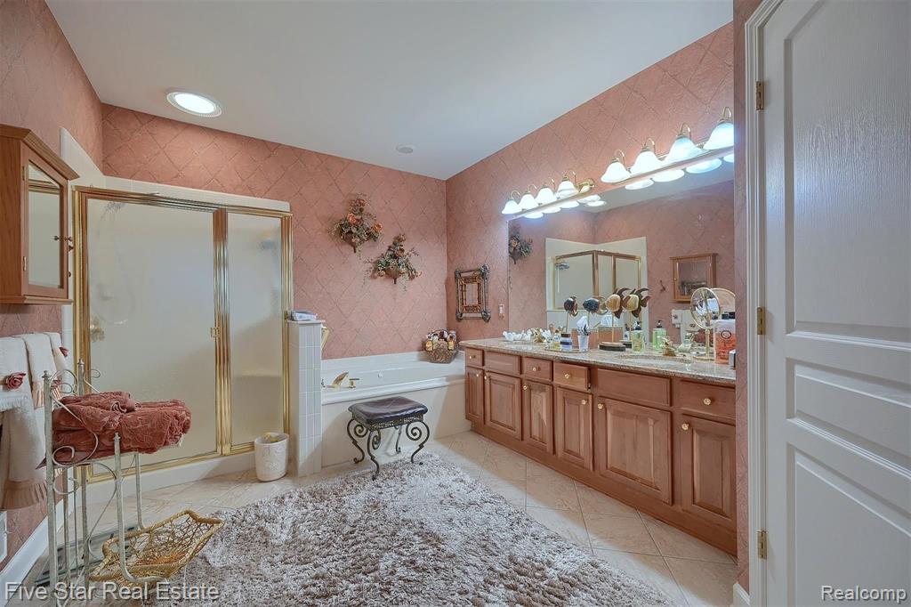 3681 Tremonte Circle Rochester, MI 48306 - Photo 21 of 43