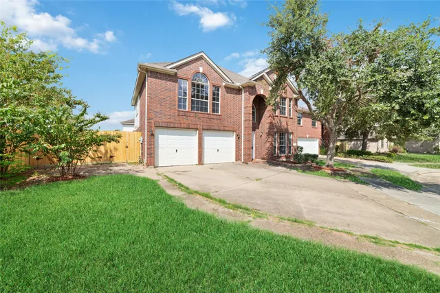 $2,500 | 8330 Malin Court, Houston, TX 77083