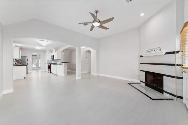 $2,500 | 8330 Malin Court, Houston, TX 77083