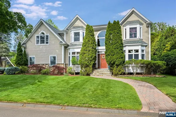 $1,799,900 | 111 Magnolia Avenue, Cresskill, NJ 07626