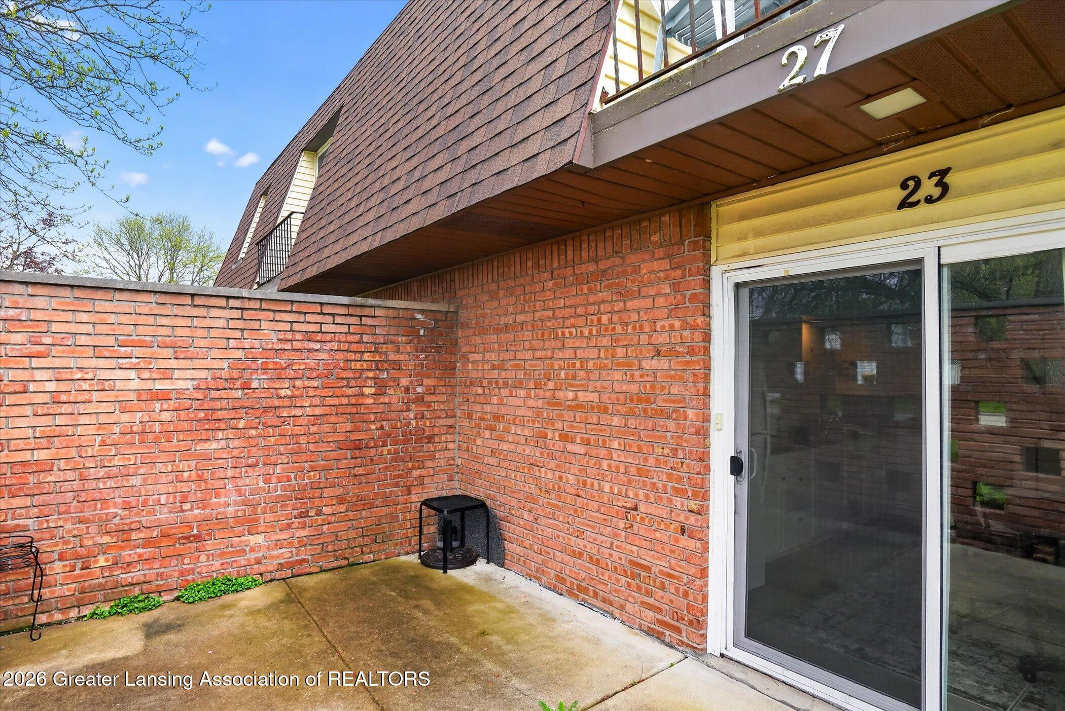 4809 Gull Road, Unit 23 Lansing, MI 48917 - Photo 23 of 26 23-4809-Gull-Rd-apt-23-WindowStill-Real-