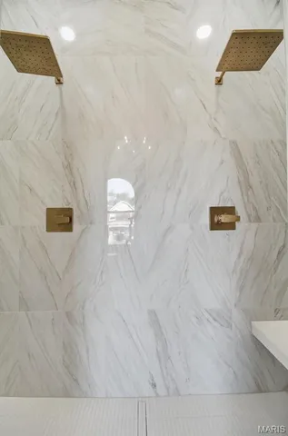 $589,000 | 3820 Shaw Boulevard, St. Louis, MO 63110