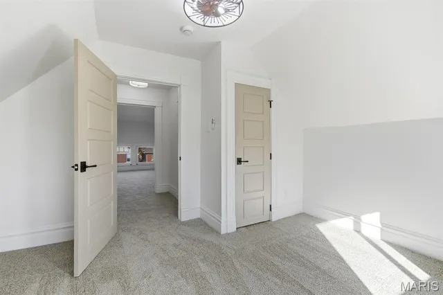 $589,000 | 3820 Shaw Boulevard, St. Louis, MO 63110