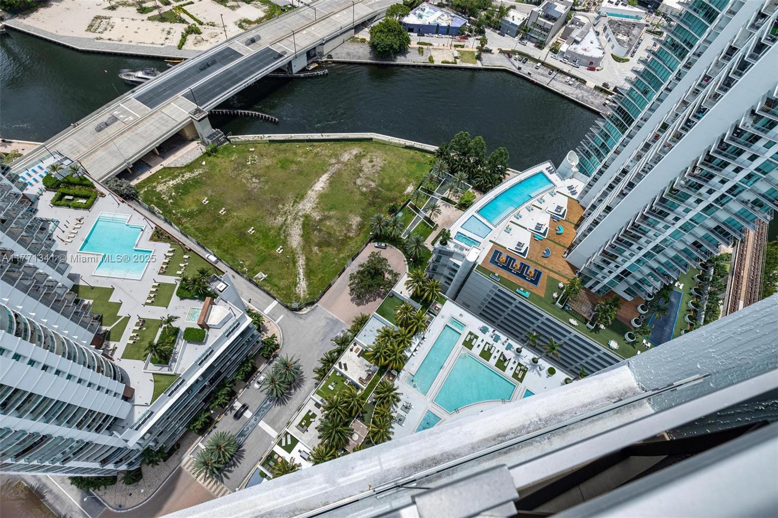 90 Southwest 3rd Street, Unit 4103 Miami, FL 33130 - Photo 19 of 31