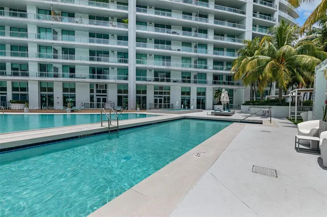$599,000 | 90 Southwest 3rd Street, Unit 4103, Miami, FL 33130