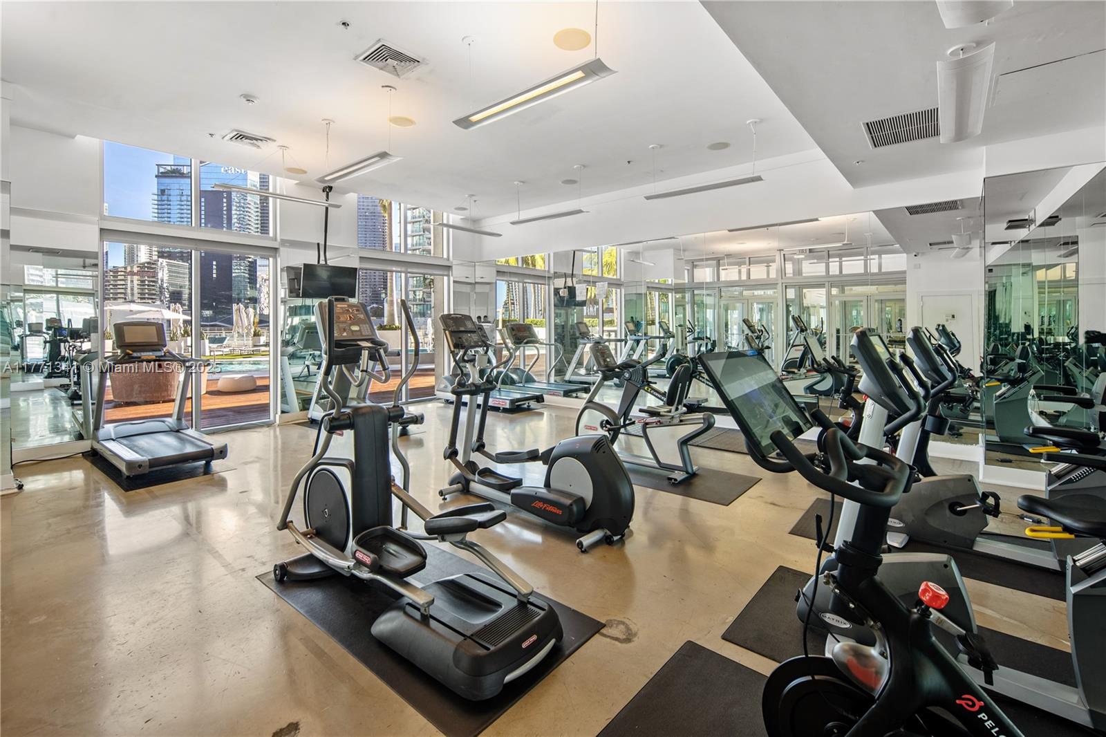 90 Southwest 3rd Street, Unit 4103 Miami, FL 33130 - Photo 23 of 31