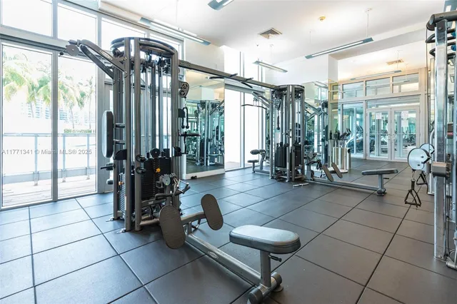 $599,000 | 90 Southwest 3rd Street, Unit 4103, Miami, FL 33130