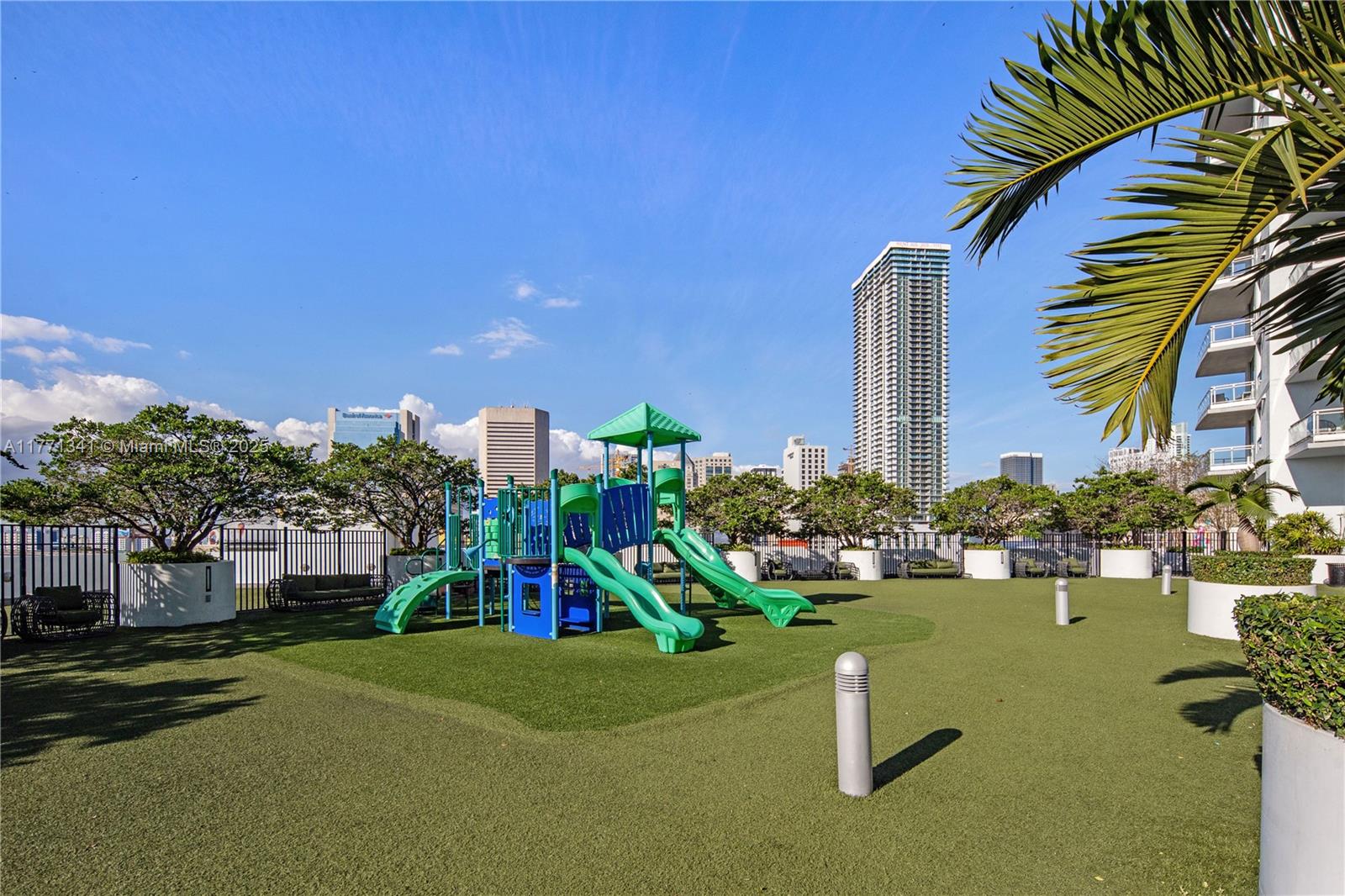 90 Southwest 3rd Street, Unit 4103 Miami, FL 33130 - Photo 27 of 31