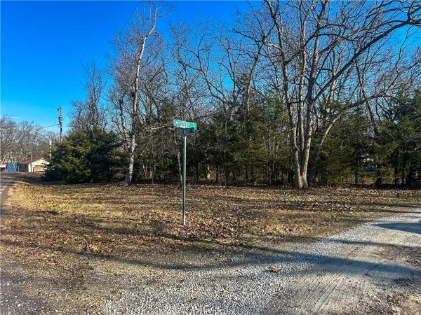 $14,000 | 33 Mystery Lane, Linn Valley, KS 66040