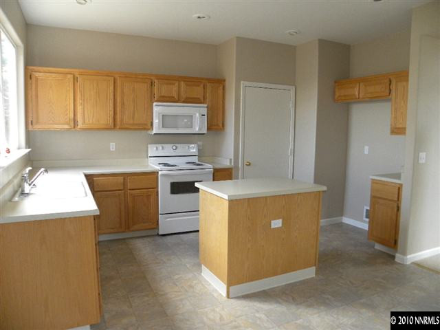 6592 Wassuk Ridge Road Reno, NV 89506 - Photo 3 of 9 Photo 3