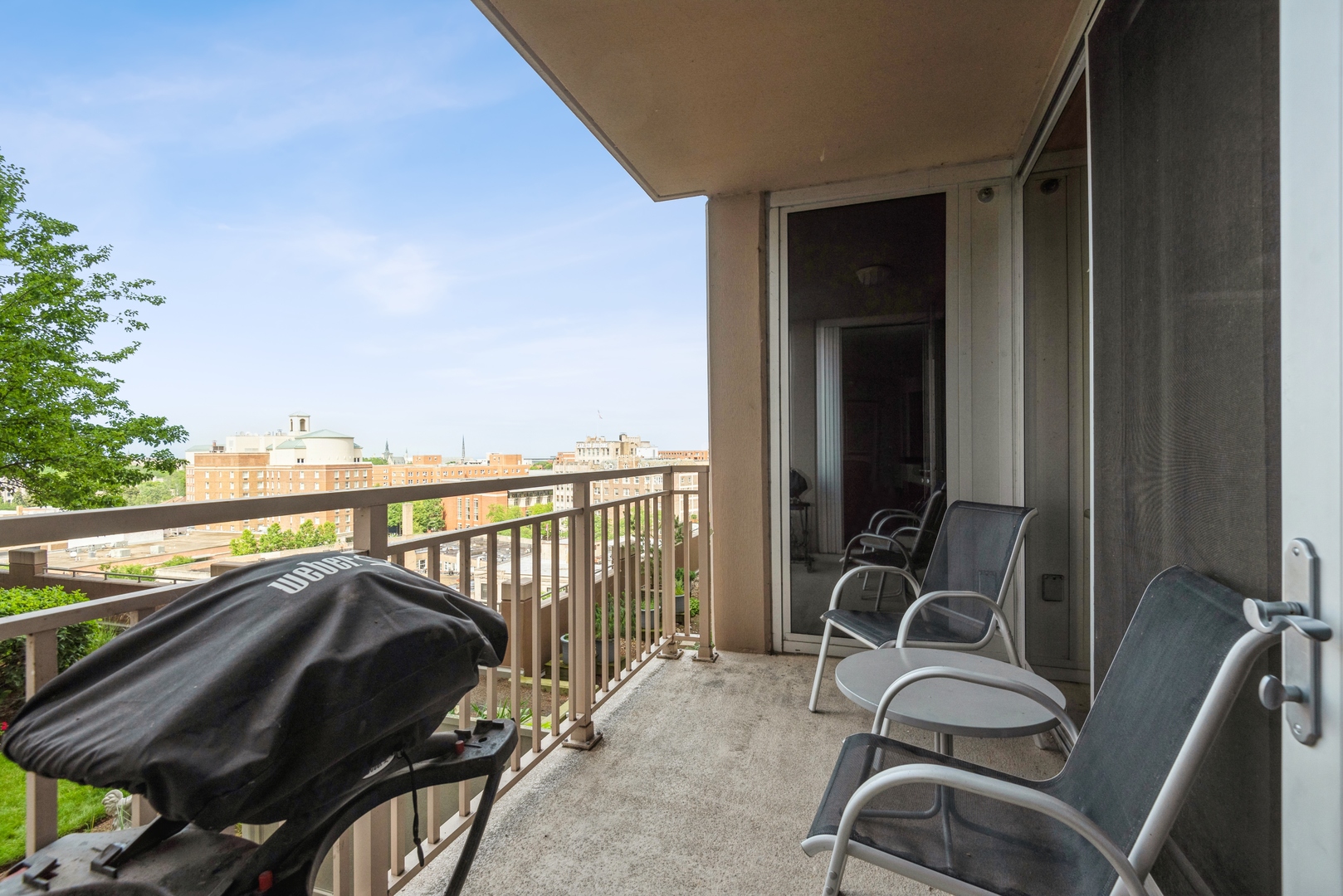 807 Davis Street, Unit 808 Evanston, IL 60201 - Photo 15 of 16