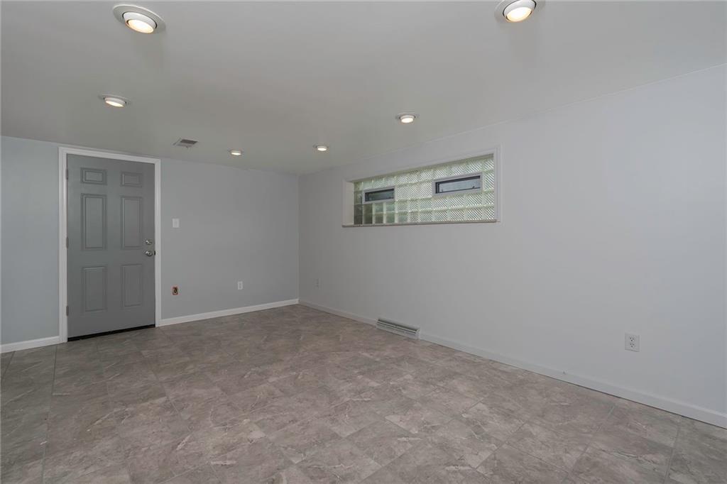 3111 Ridge Avenue Aliquippa, PA 15001 - Photo 16 of 25 Gallery Image 16