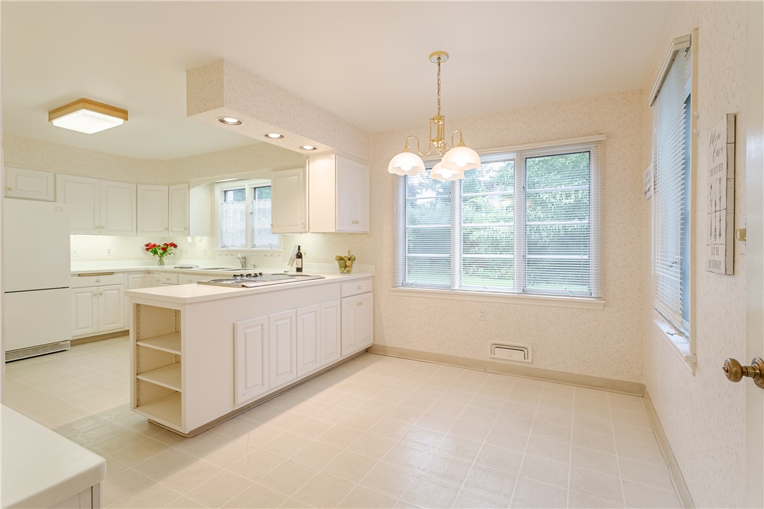 200 Monteroy Road Brighton, NY 14618 - Photo 16 of 41