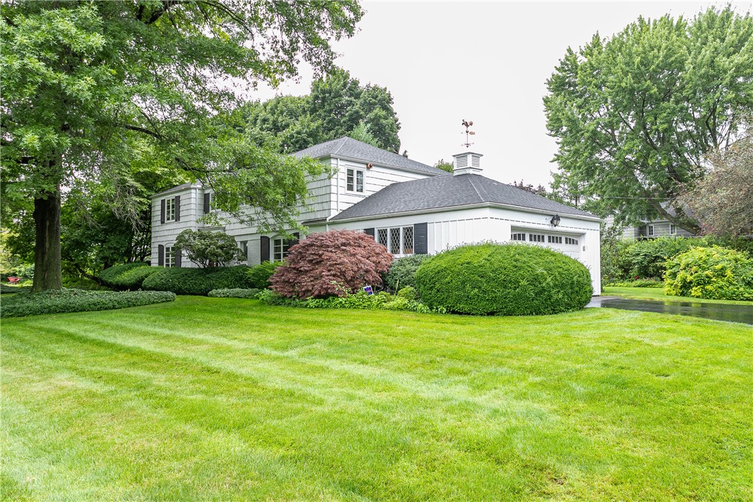 200 Monteroy Road Brighton, NY 14618 - Photo 4 of 41
