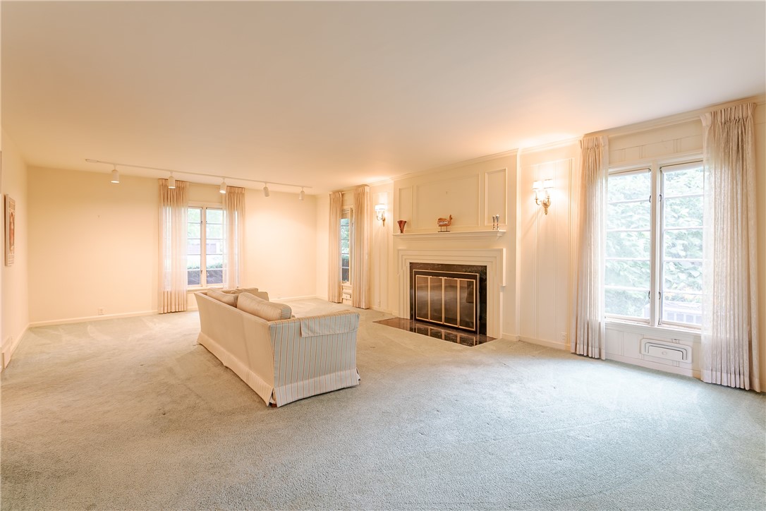 200 Monteroy Road Brighton, NY 14618 - Photo 9 of 41