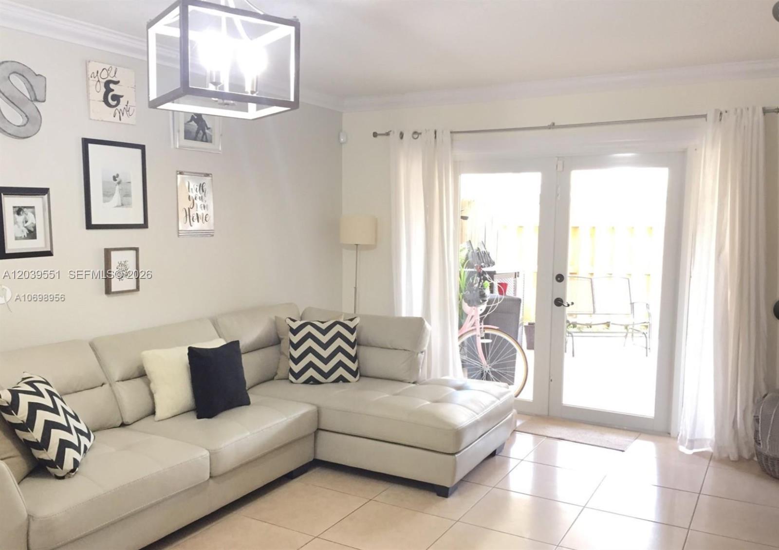 14005 Southwest 67th Terrace Miami, FL 33183 - Photo 5 of 23