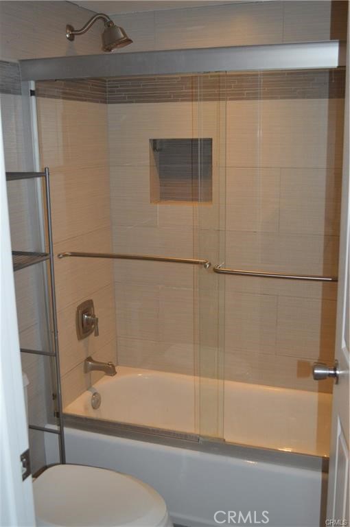 64 Lobelia Rancho Santa Margarita, CA 92688 - Photo 9 of 14 Second Bathroom