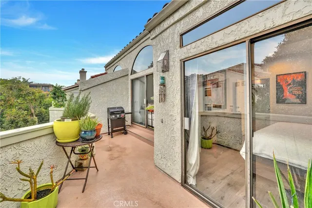 $599,999 | 17151 Corbina Lane, Unit 206, Huntington Beach, CA 92649