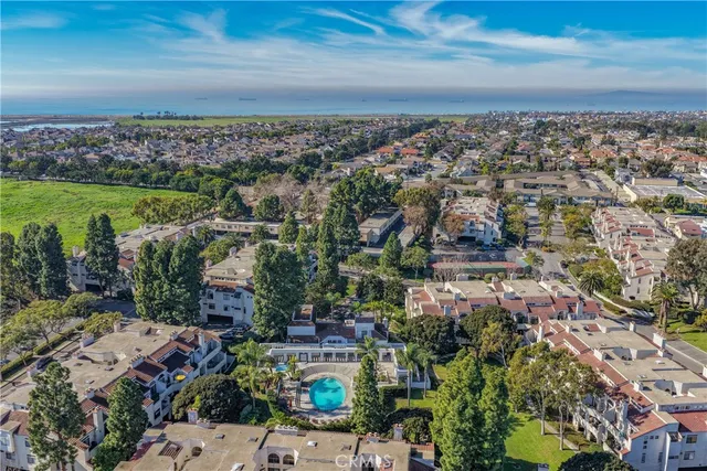 $599,999 | 17151 Corbina Lane, Unit 206, Huntington Beach, CA 92649