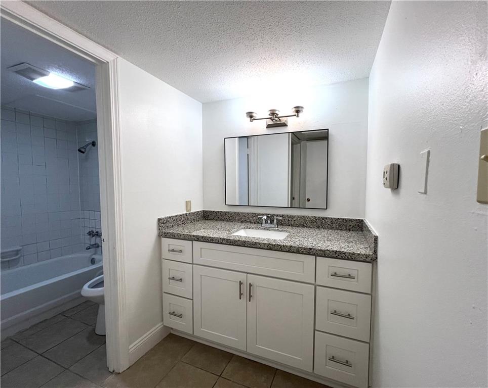 3320 North Arnoult Road, Unit 112 Metairie, LA 70002 - Photo 9 of 18