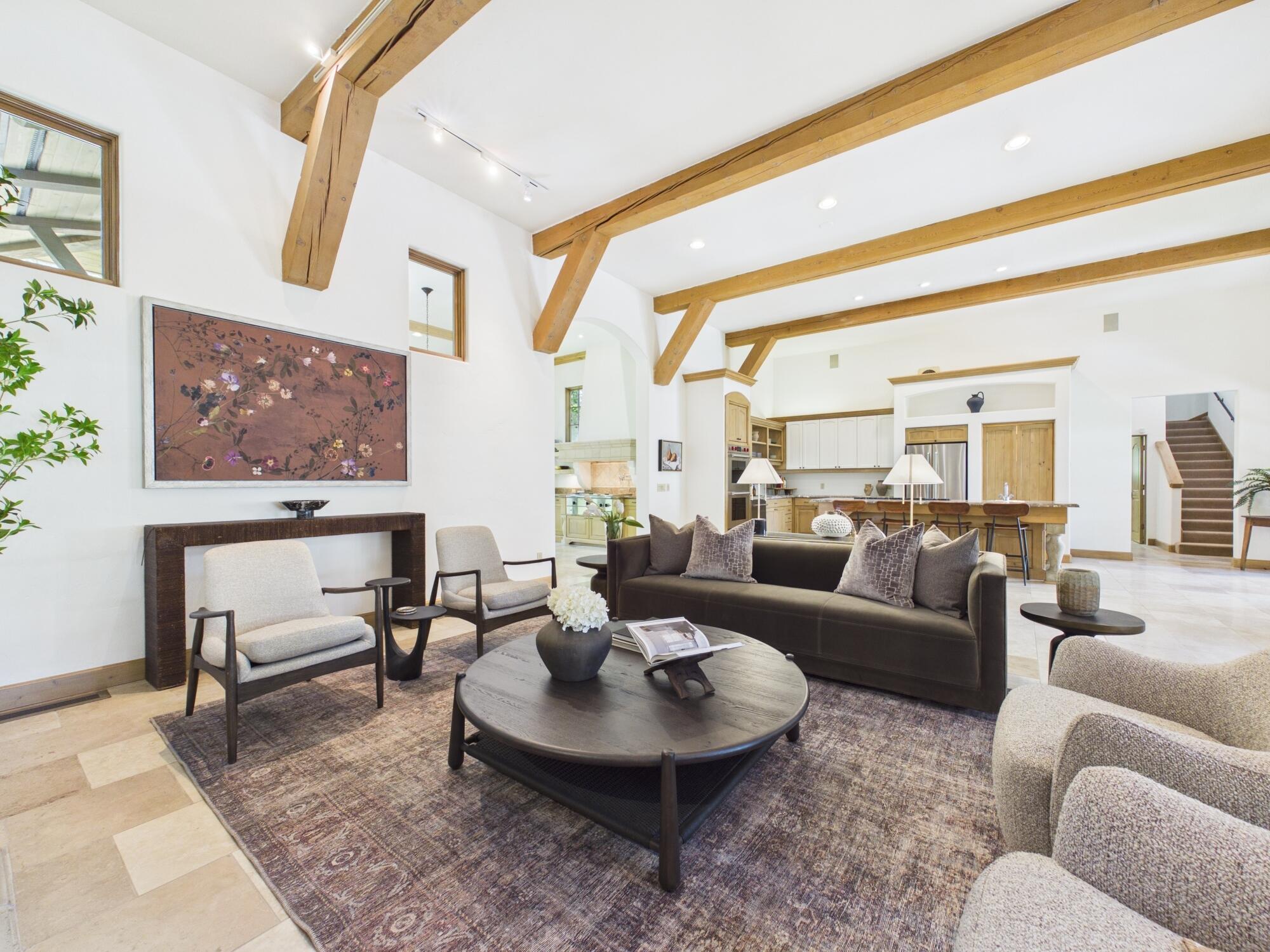 5 Willow Road Sun Valley, ID 83353 - Photo 7 of 55 Living Room