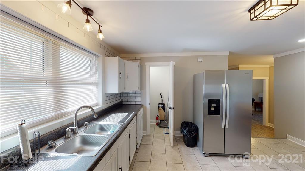 643 East Sanders Road, Unit 27 Shelby, NC 28150 - Photo 7 of 18 Gallery Image 7